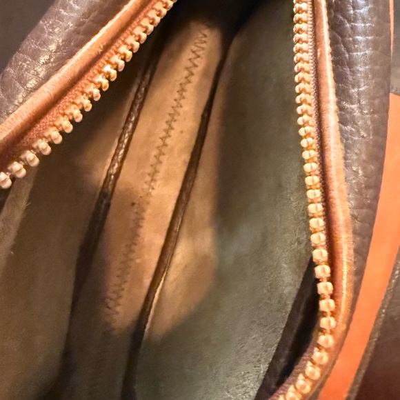 Classic Black Leather Crossbody Bag - Picture 8 of 9